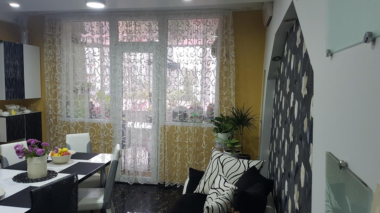 Батуми, 5 Комнатная Exterior photo